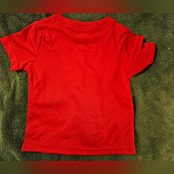 NWOT Washington Capitals Toddler T-shirt.  Size:2T. - Picture 2 of 4